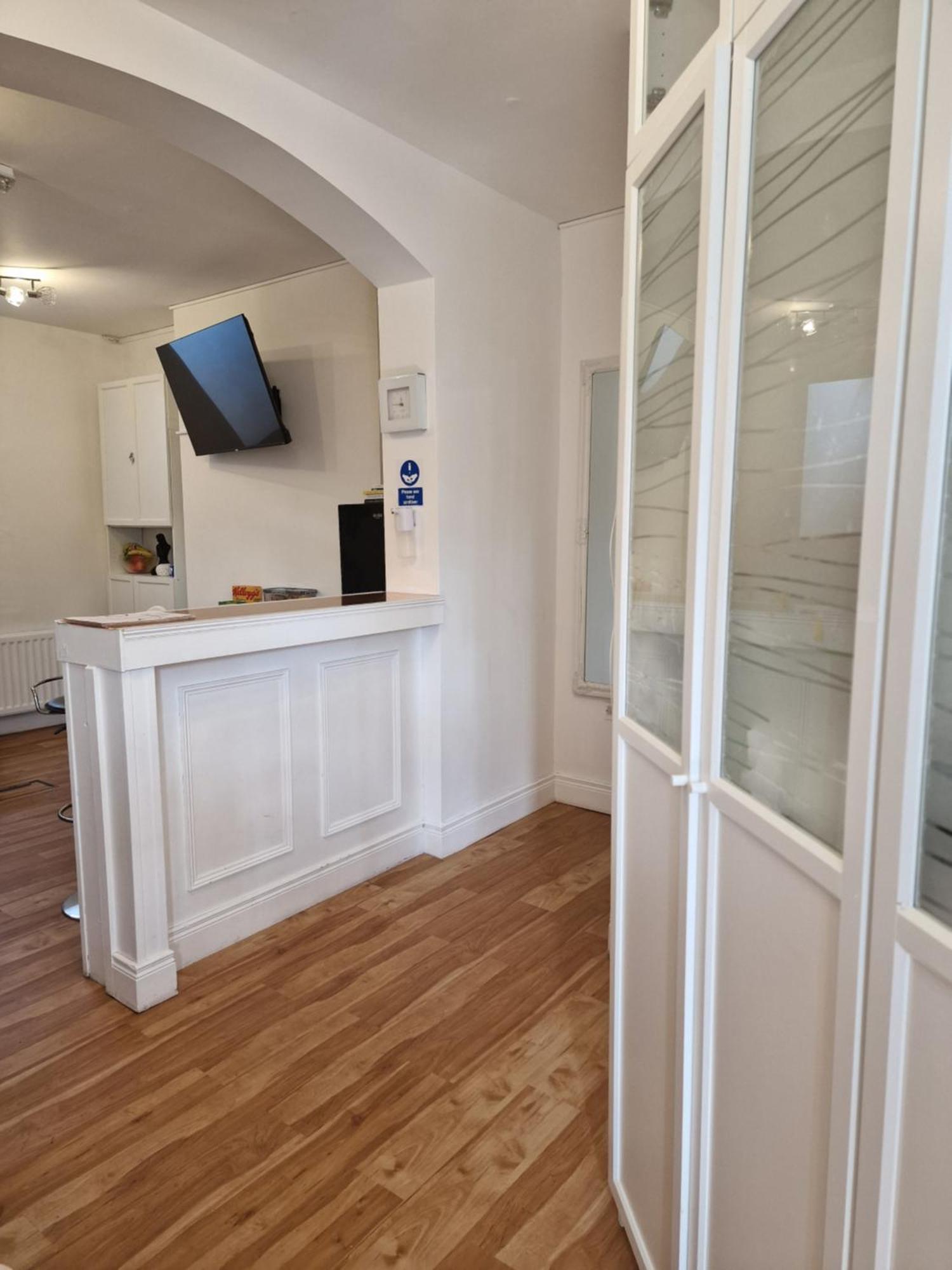 Ostello Aunty Katie'S House, Ni Tourist Board Certified & Located On The Main Oldpark Road To Belfast, With Free Continental Breakfast & Free Ultra Fast Sky Internet, Free Sky Sports & Free Sky Cinema, Self-Check In After 10Pm Gmt Esterno foto